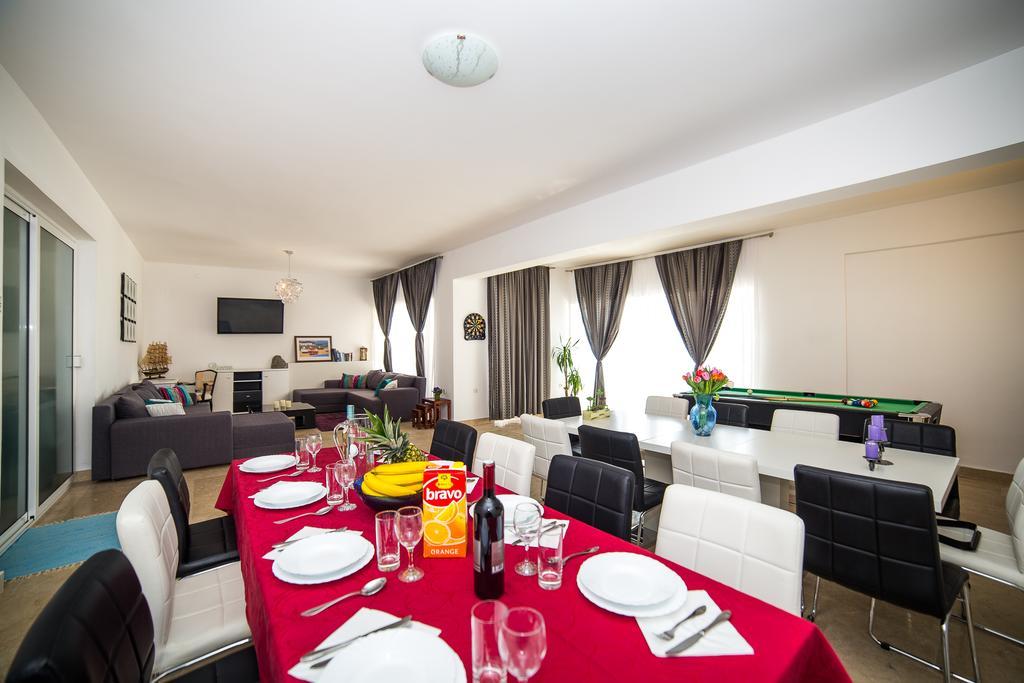 Holiday Home White House Podstrana Zewnętrze zdjęcie
