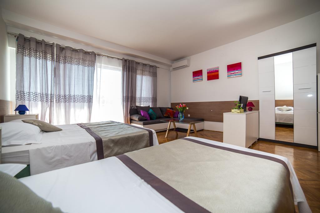 Holiday Home White House Podstrana Zewnętrze zdjęcie