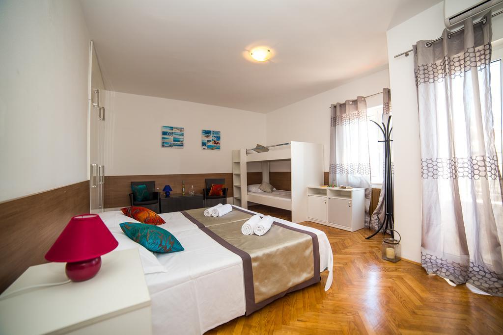 Holiday Home White House Podstrana Zewnętrze zdjęcie